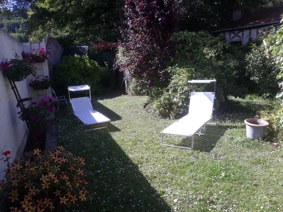 Gite Au Bord Du Lac Montville Esterno foto